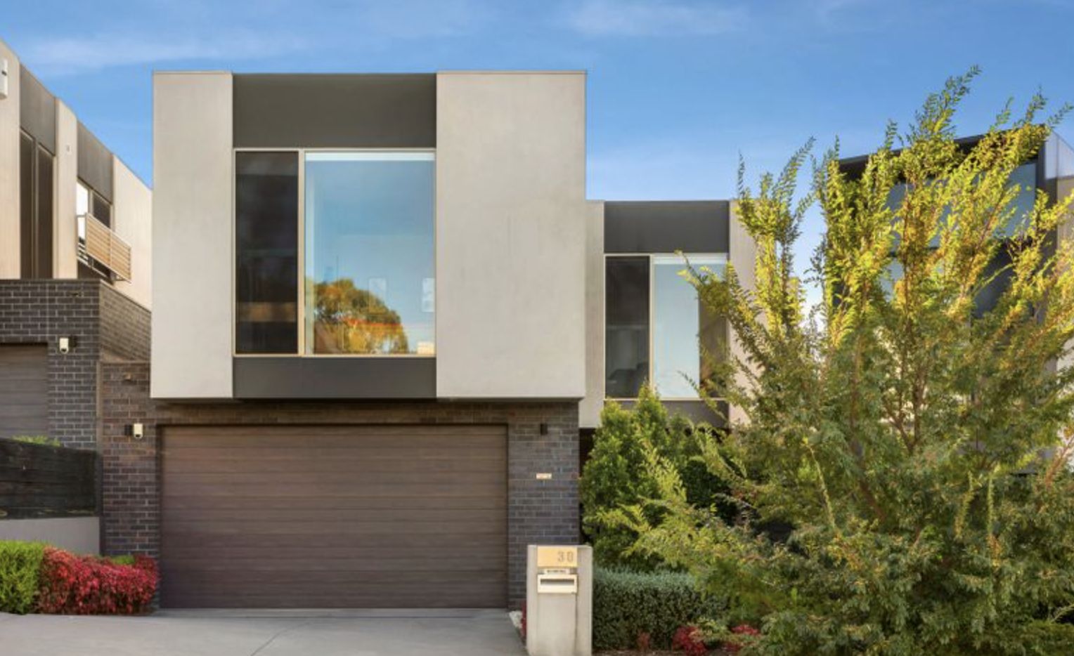 4 bedrooms House in 30 Cypress Way KEW VIC, 3101