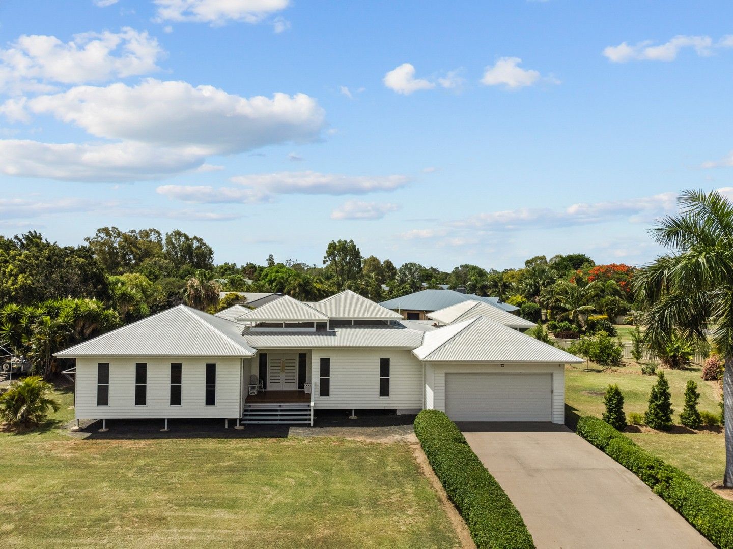 6 bedrooms House in 7 Coaker Drive EMERALD QLD, 4720