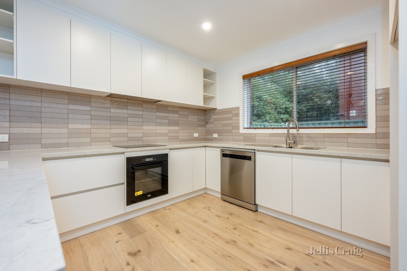 2 bedrooms Townhouse in 1/36 Josephine Street OAK PARK VIC, 3046