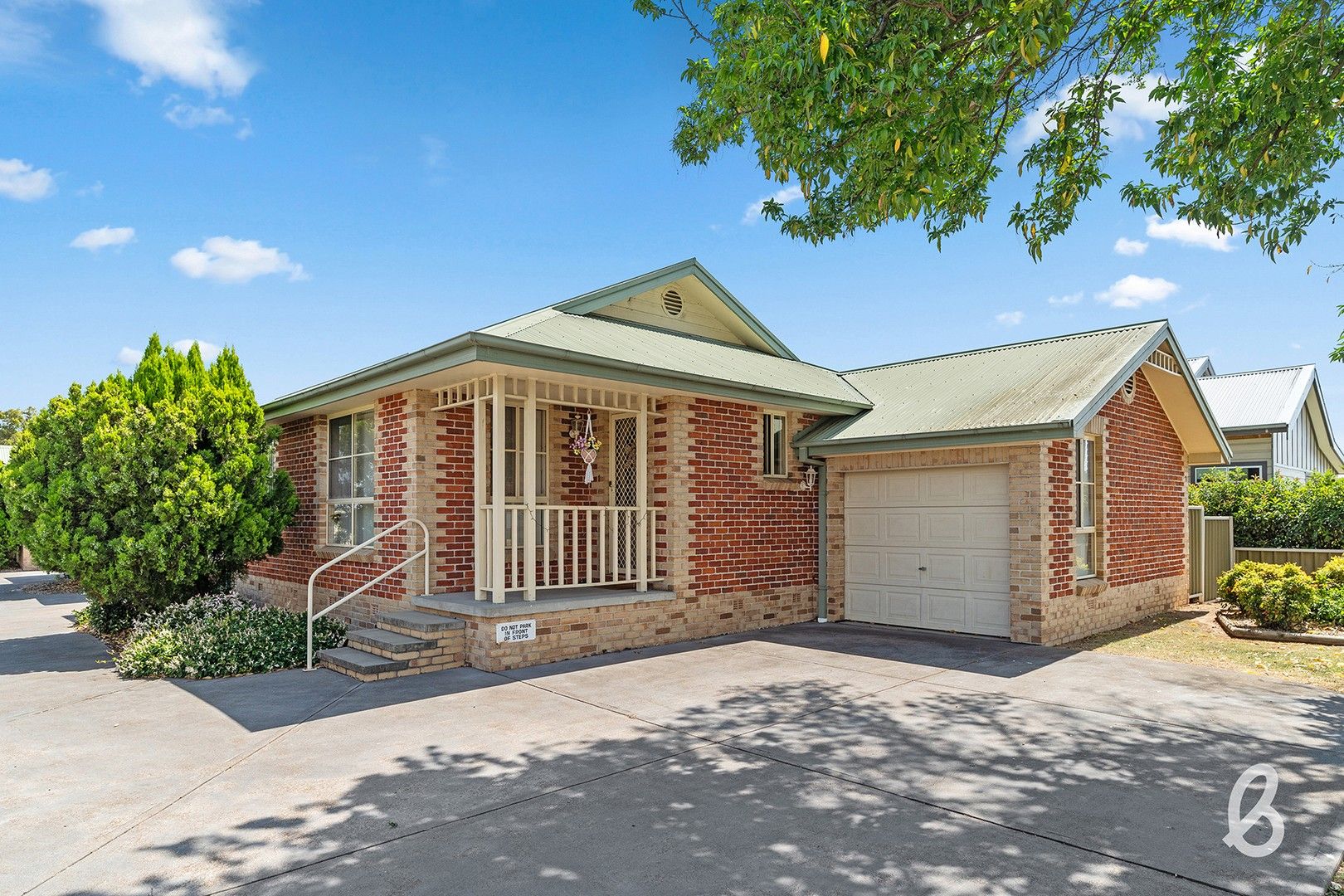 2 bedrooms Apartment / Unit / Flat in 1/77 Kelso Street SINGLETON NSW, 2330