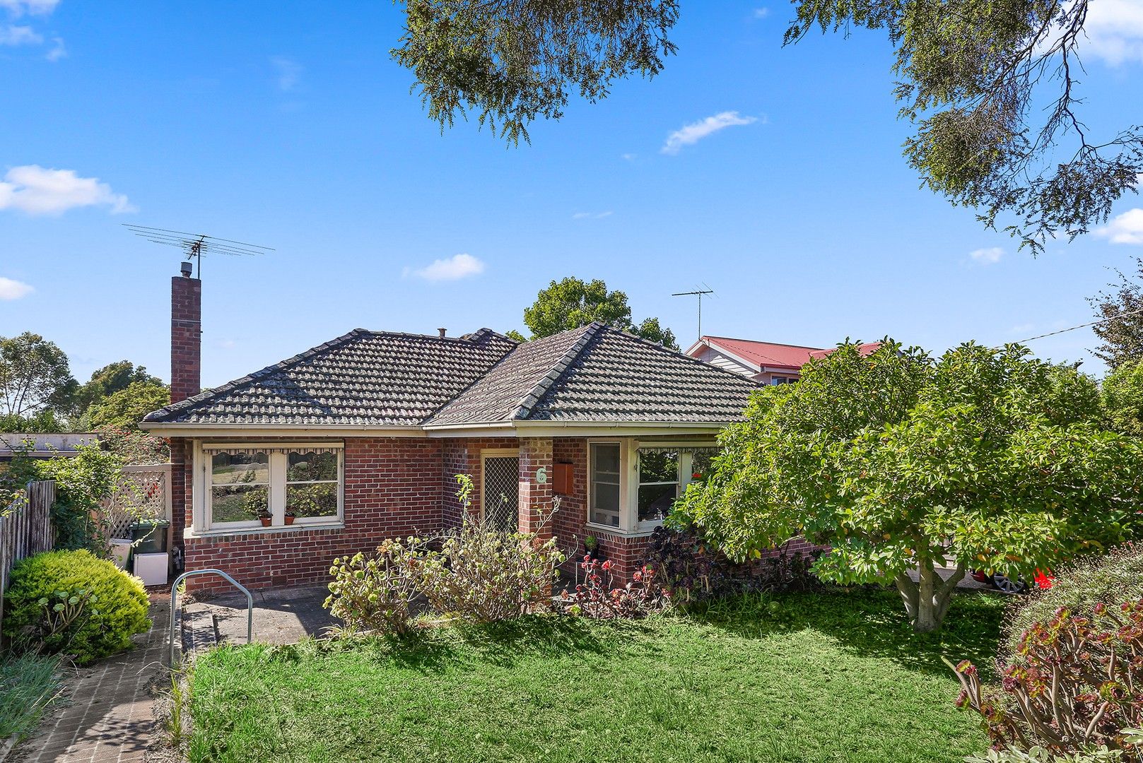 6 Central Avenue, Manifold Heights VIC 3218, Image 0