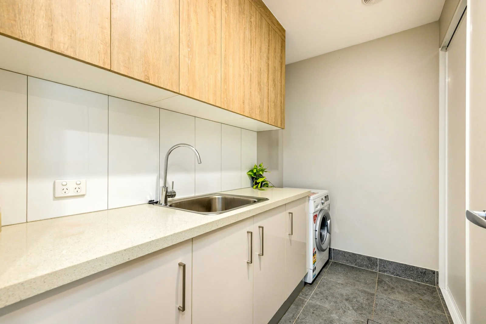 Additional image 15 of 2/64A Tills Street, Westcourt QLD 4870