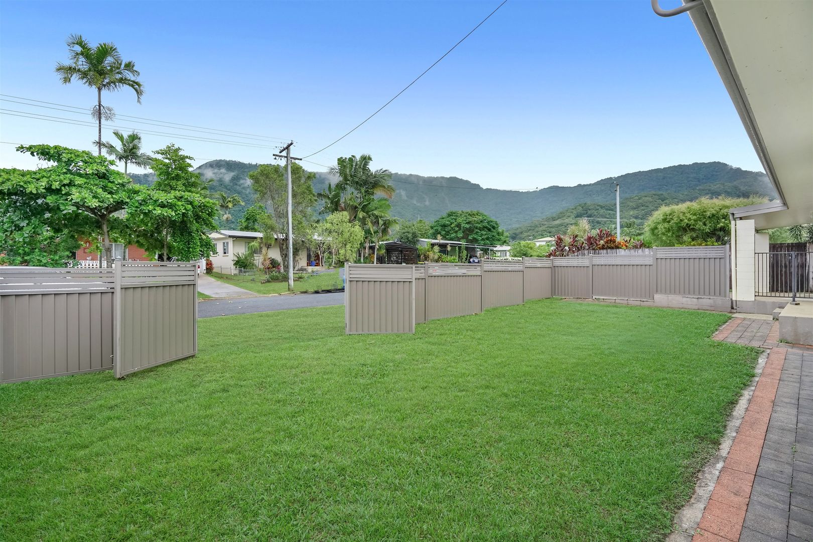 14 Zircon Street, Bayview Heights QLD 4868, Image 2