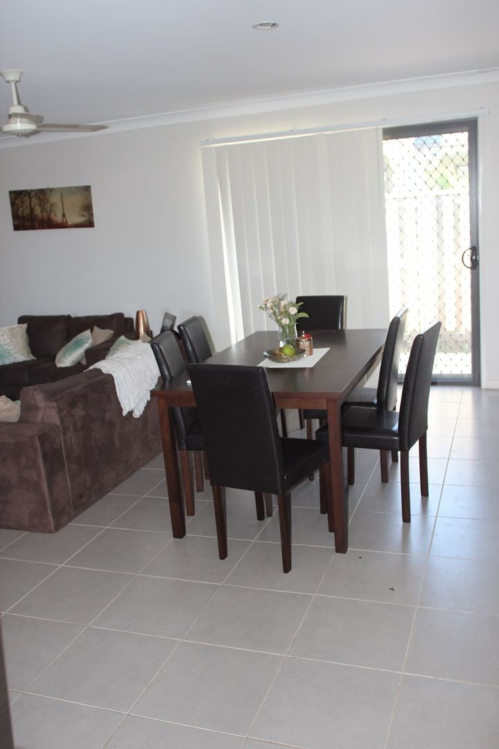 3 Newport Parade, Blacks Beach QLD 4740, Image 2