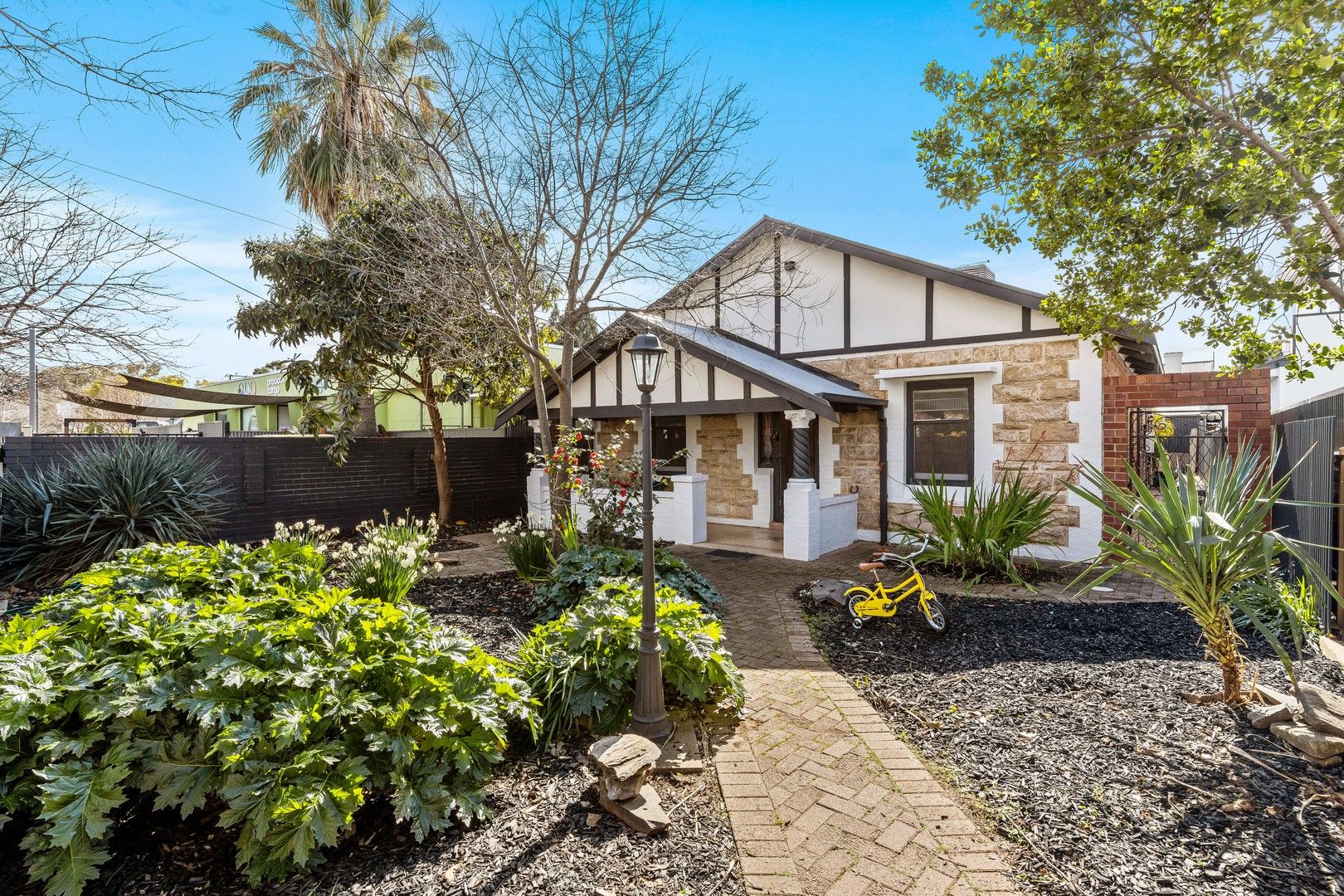 4 bedrooms House in 77 Stephen Terrace ST PETERS SA, 5069