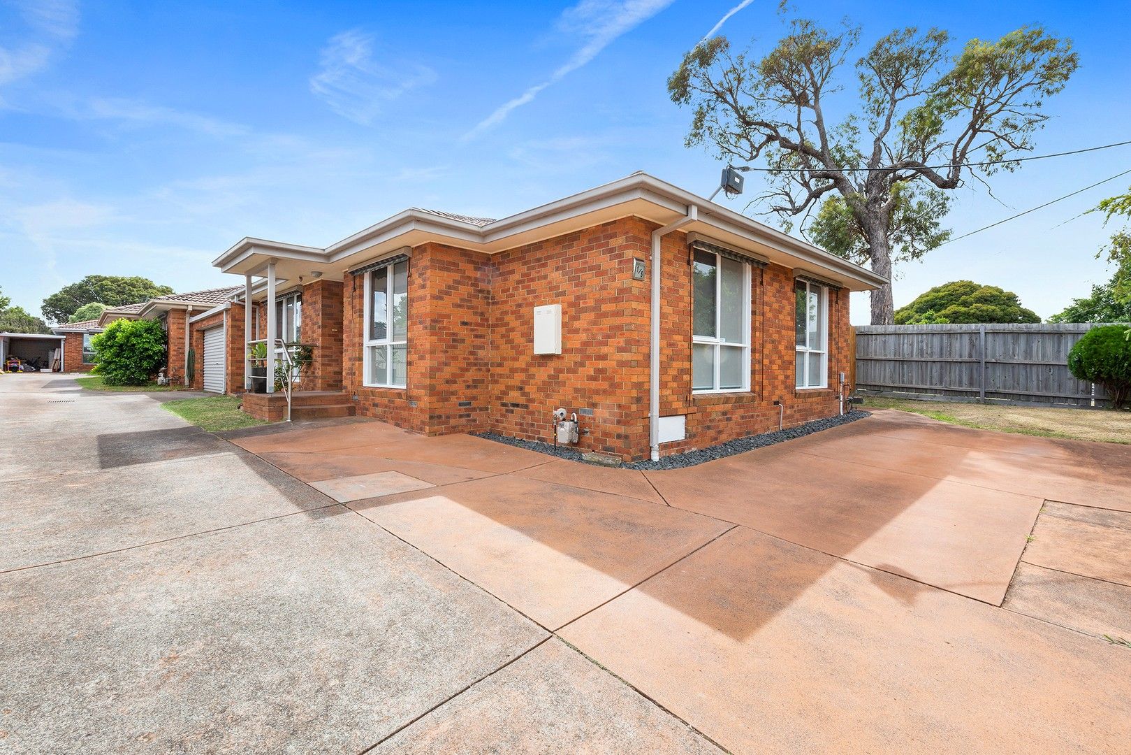 3 bedrooms Apartment / Unit / Flat in 1/5 Dega Avenue BENTLEIGH EAST VIC, 3165