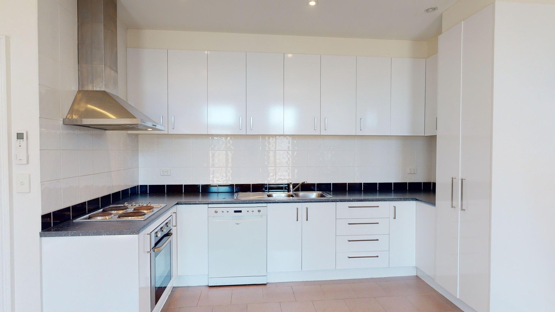 2 bedrooms Apartment / Unit / Flat in 1/197 Union Road ASCOT VALE VIC, 3032