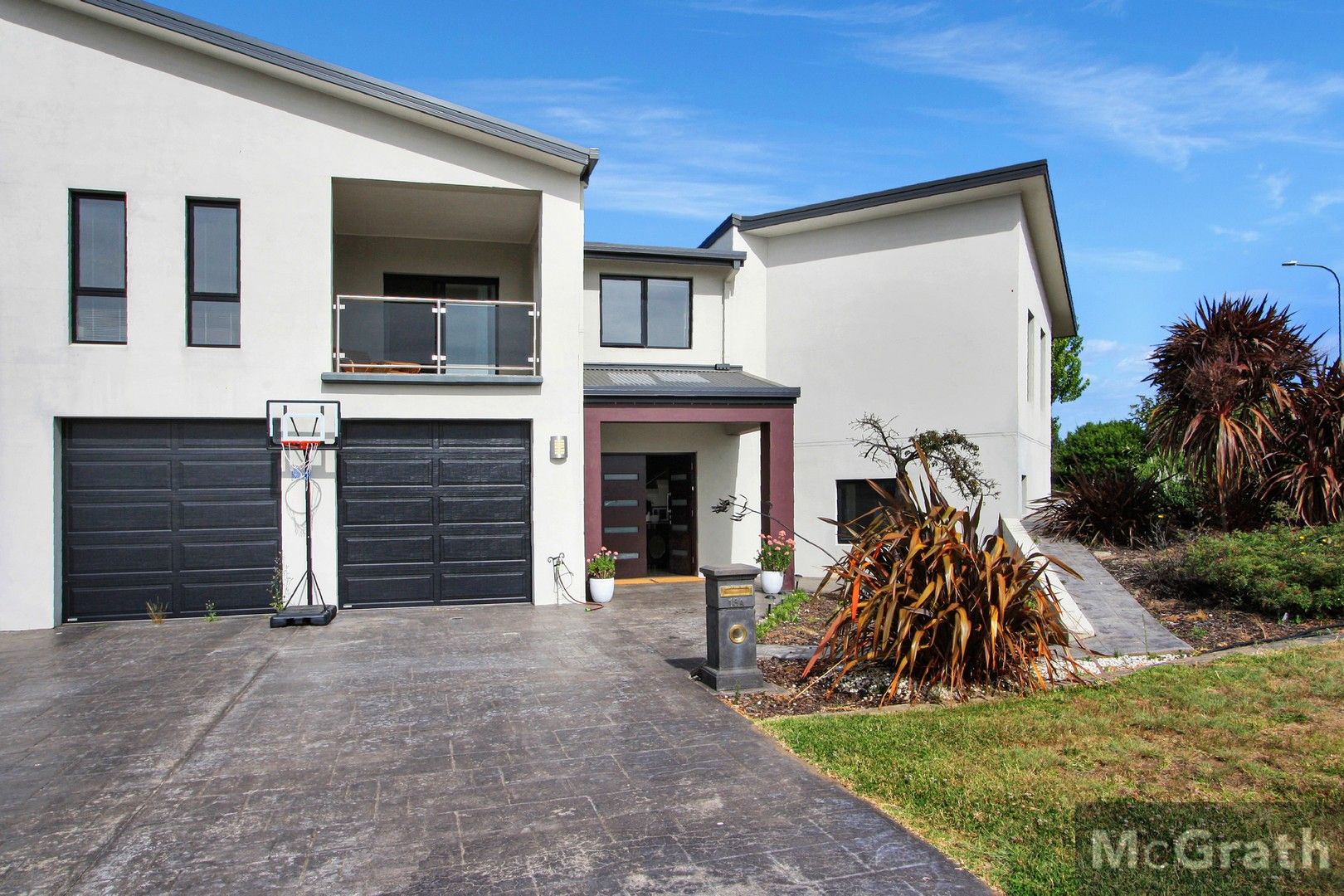 3 bedrooms Semi-Detached in 13A East Camp Drive COOMA NSW, 2630