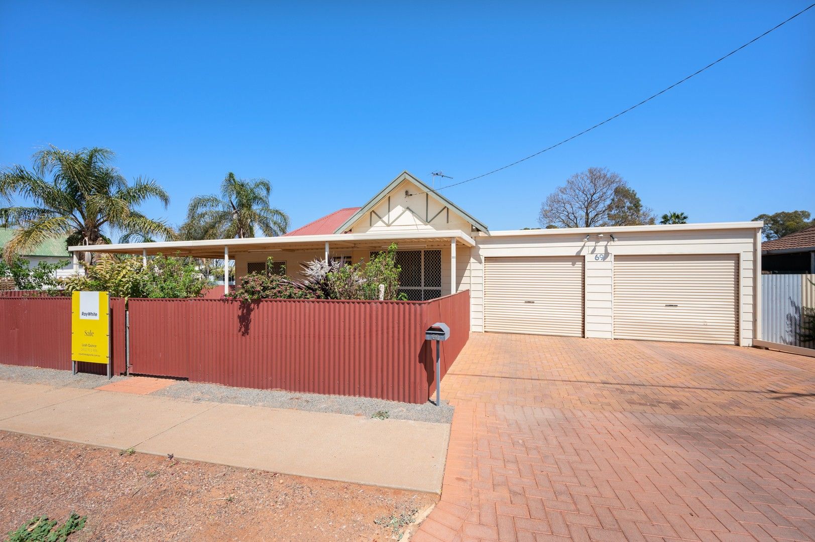 3 bedrooms House in 69 Ardagh Ave KALGOORLIE WA, 6430