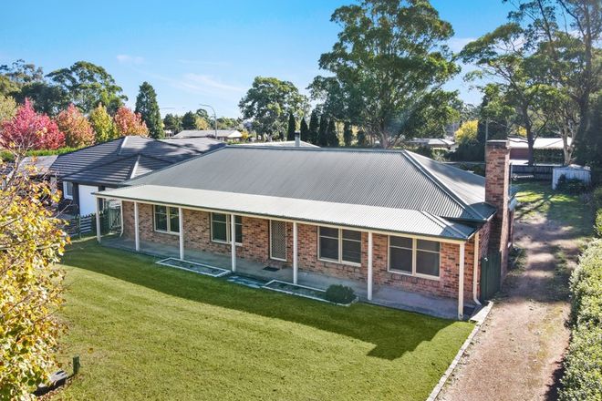 Picture of 4 Linden Way, BOWRAL NSW 2576