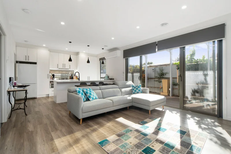 Additional image 4 of 2/11 Rosemary Crescent, Frankston North VIC 3200