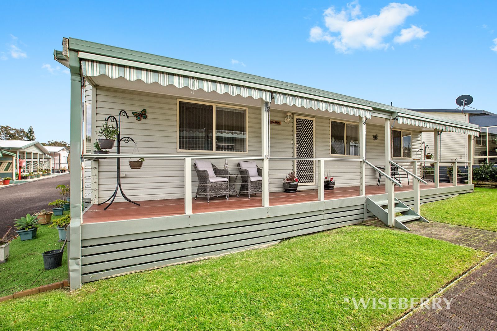 124/25 Mulloway Road, Chain Valley Bay NSW 2259