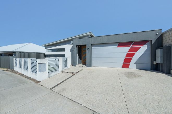 Picture of 7 Beckett Street, AVELEY WA 6069