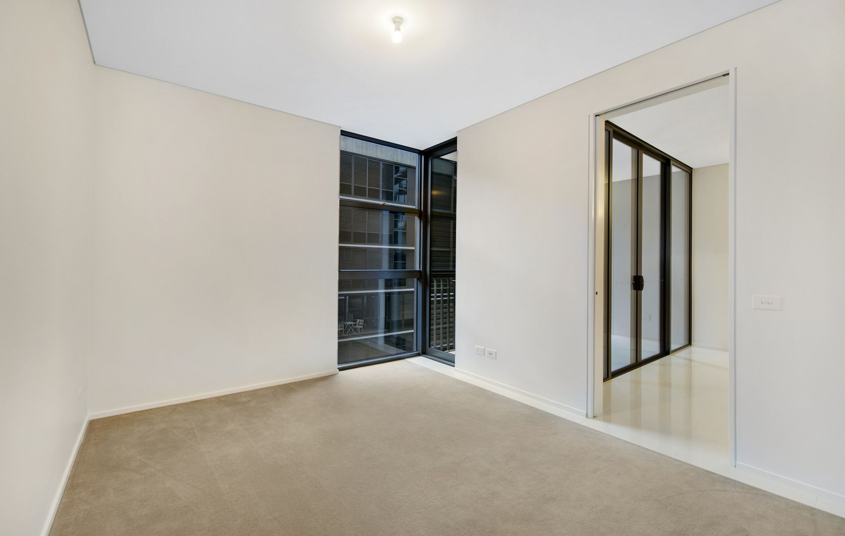 501/8 Park Lane, Chippendale NSW 2008, Image 2