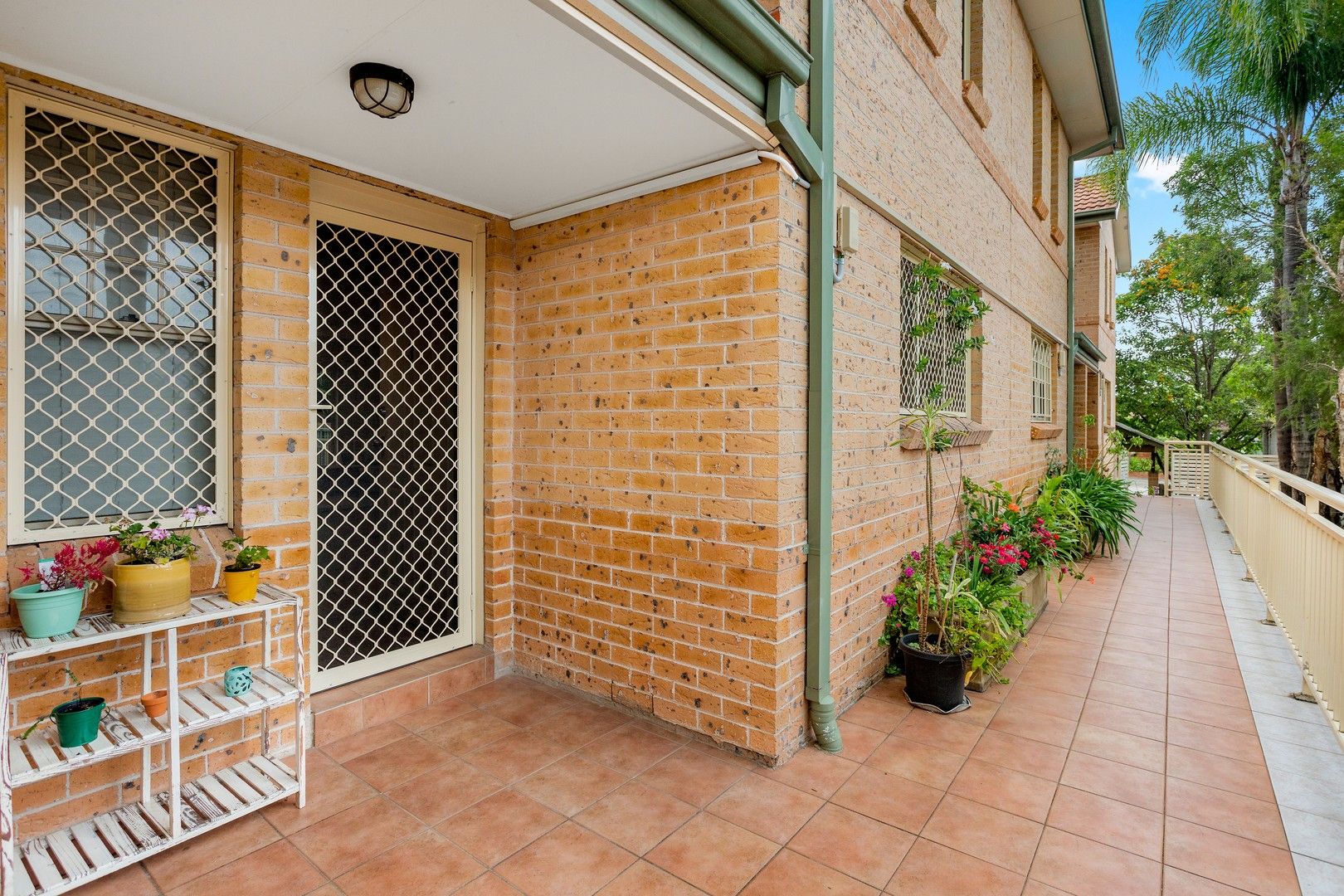 2 bedrooms Townhouse in 3/407 Princes Highway CARLTON NSW, 2218