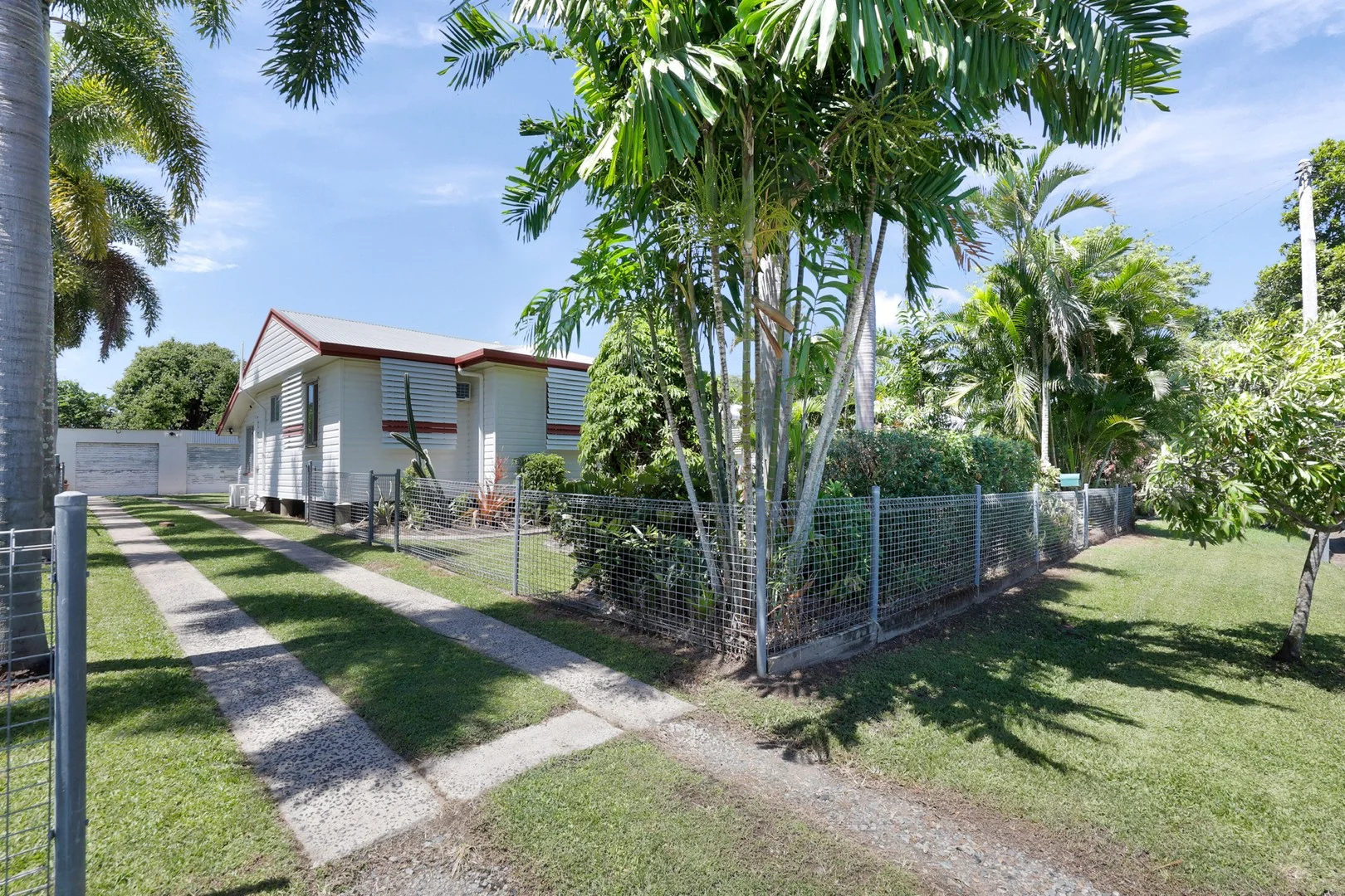 4 Elizabeth Street, North Mackay QLD 4740