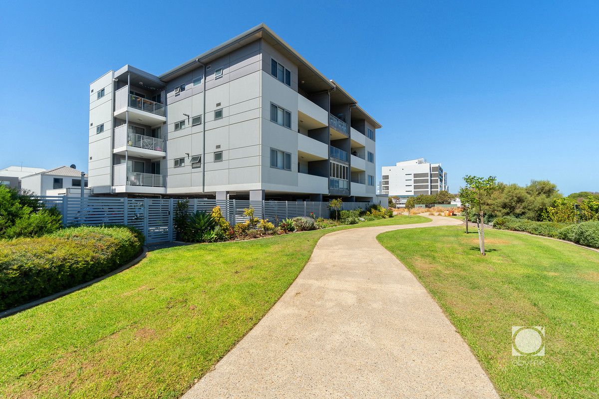 16/25 O'Connor Close, North Coogee WA 6163, Image 1