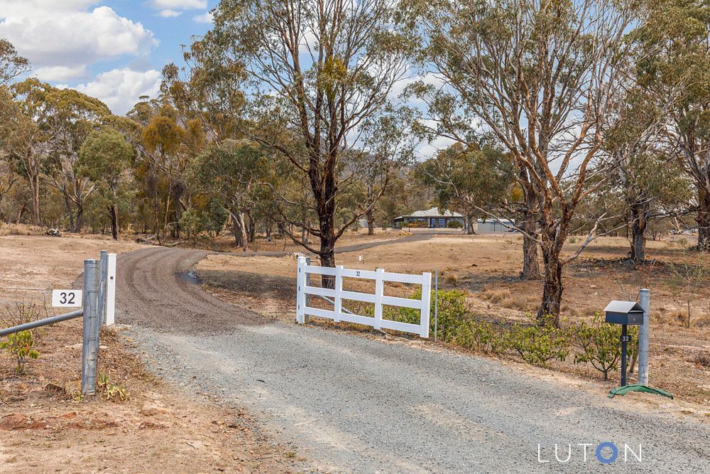 32 Lever Place, Royalla NSW 2620