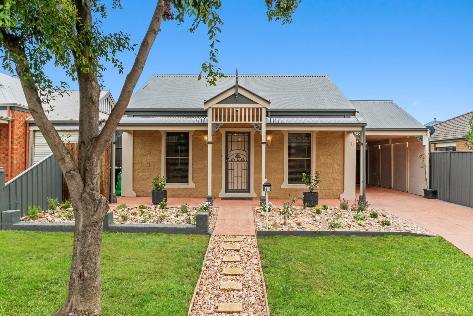 11 Ordsall Close, Caroline Springs VIC 3023, Image 0