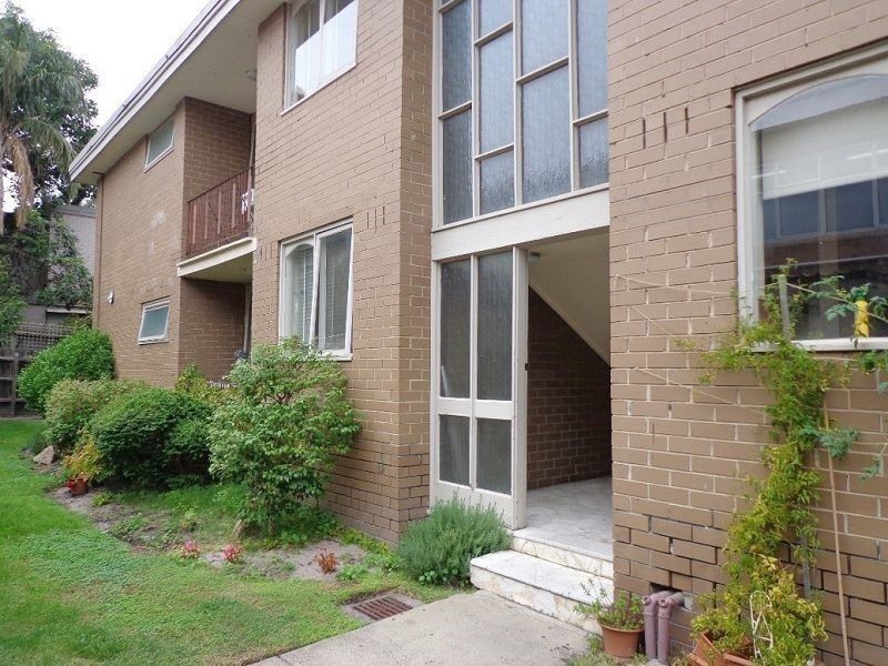 2 bedrooms Apartment / Unit / Flat in 10/12 Beavis Street ELSTERNWICK VIC, 3185