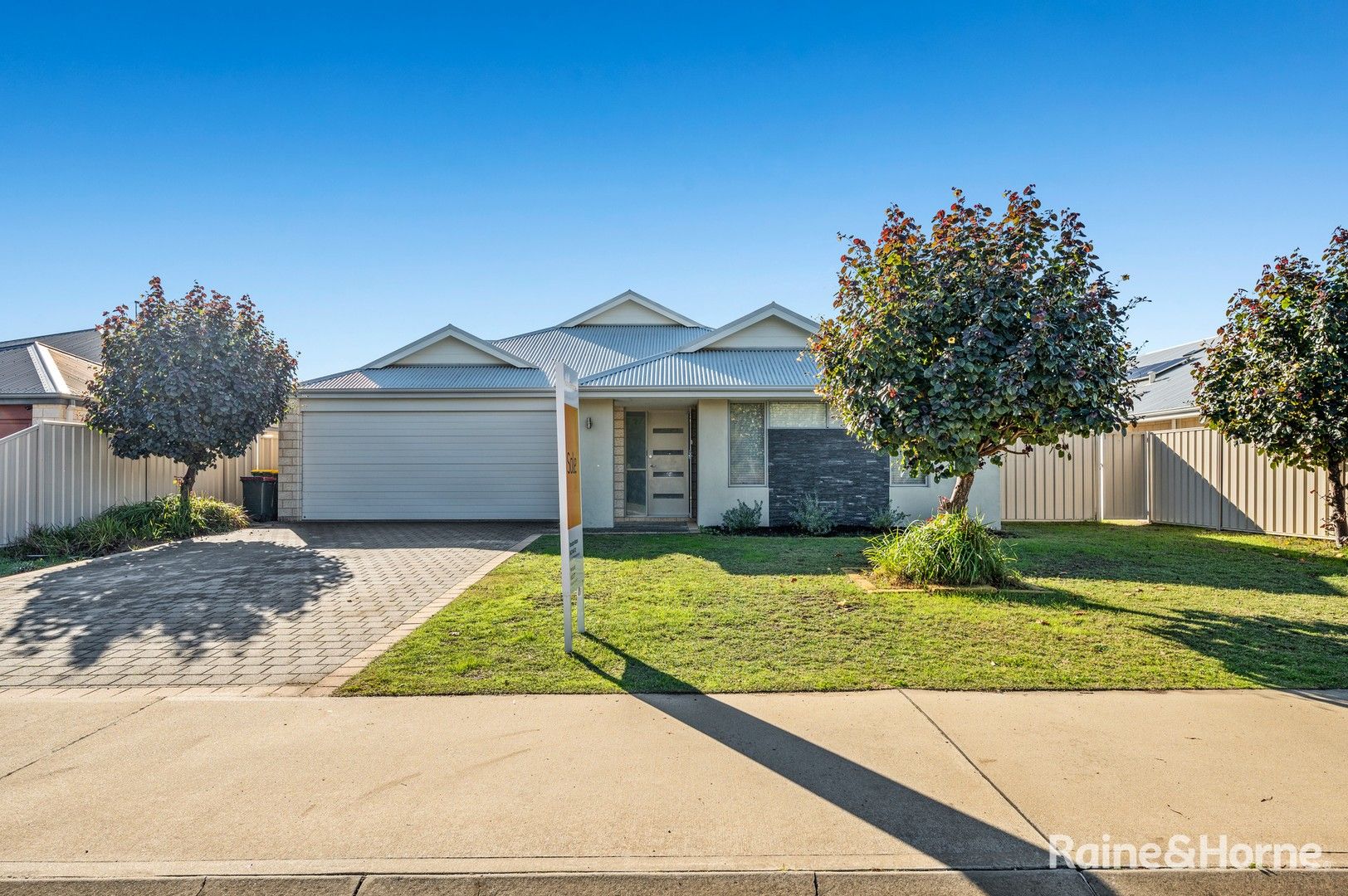 4 bedrooms House in 57 Nancarrow Way RAVENSWOOD WA, 6208