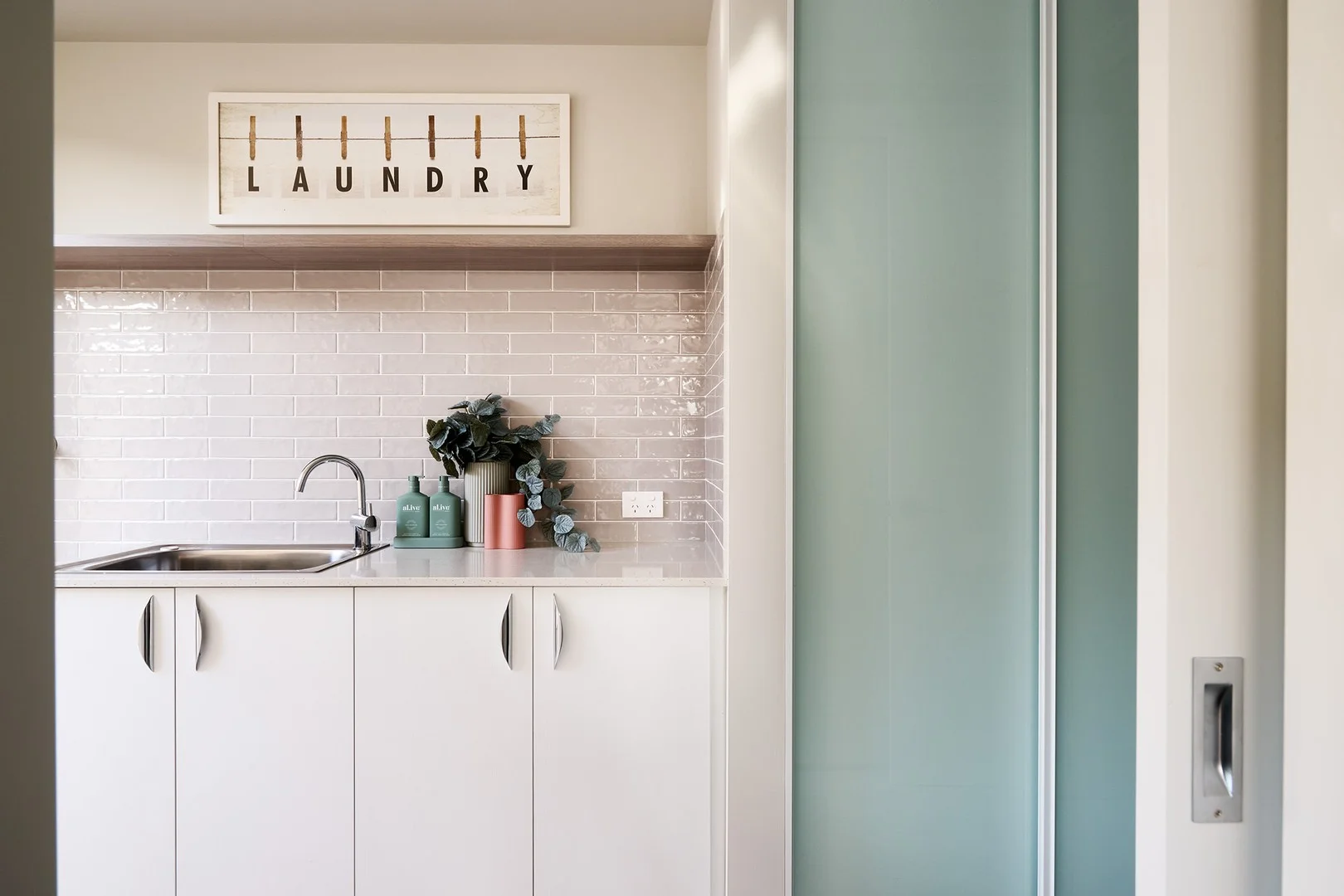 Additional image 14 of Darch WA 6065