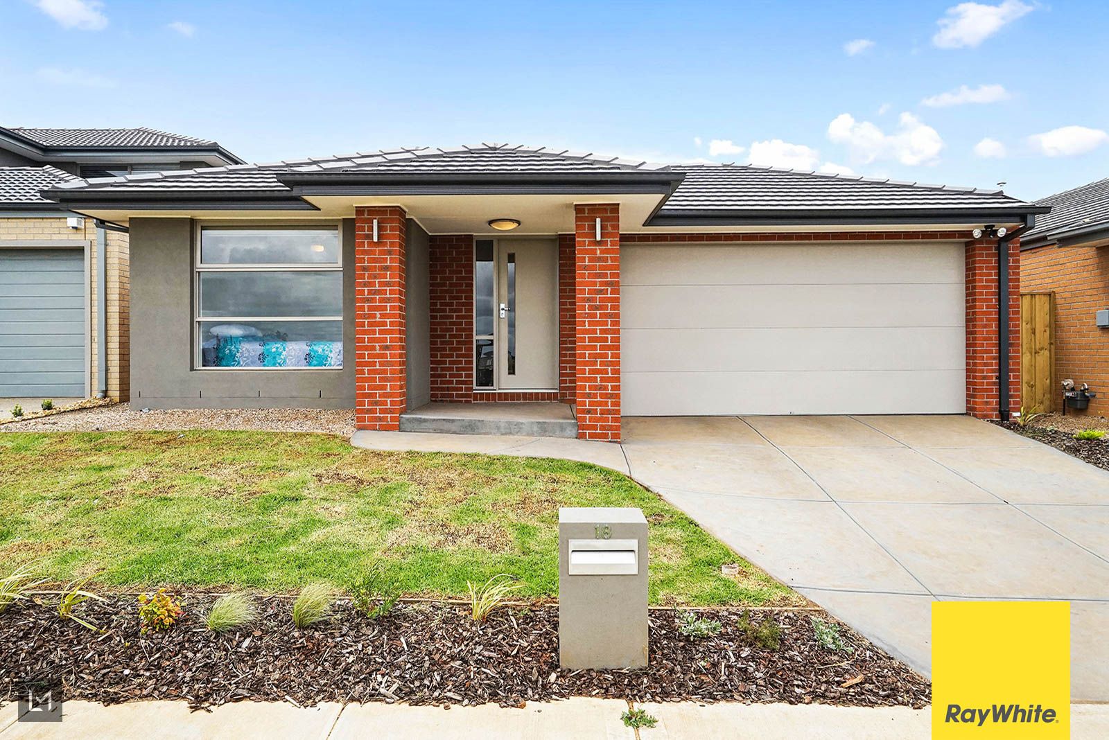 18 Hodgson Avenue, Tarneit VIC 3029, Image 0