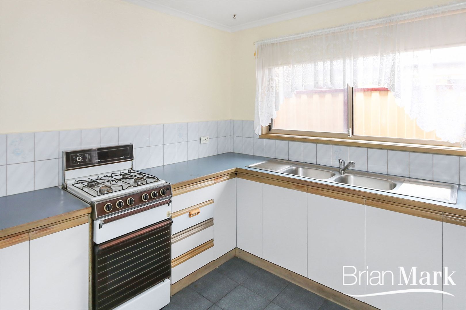 2/214 Morris Road, Hoppers Crossing VIC 3029, Image 1