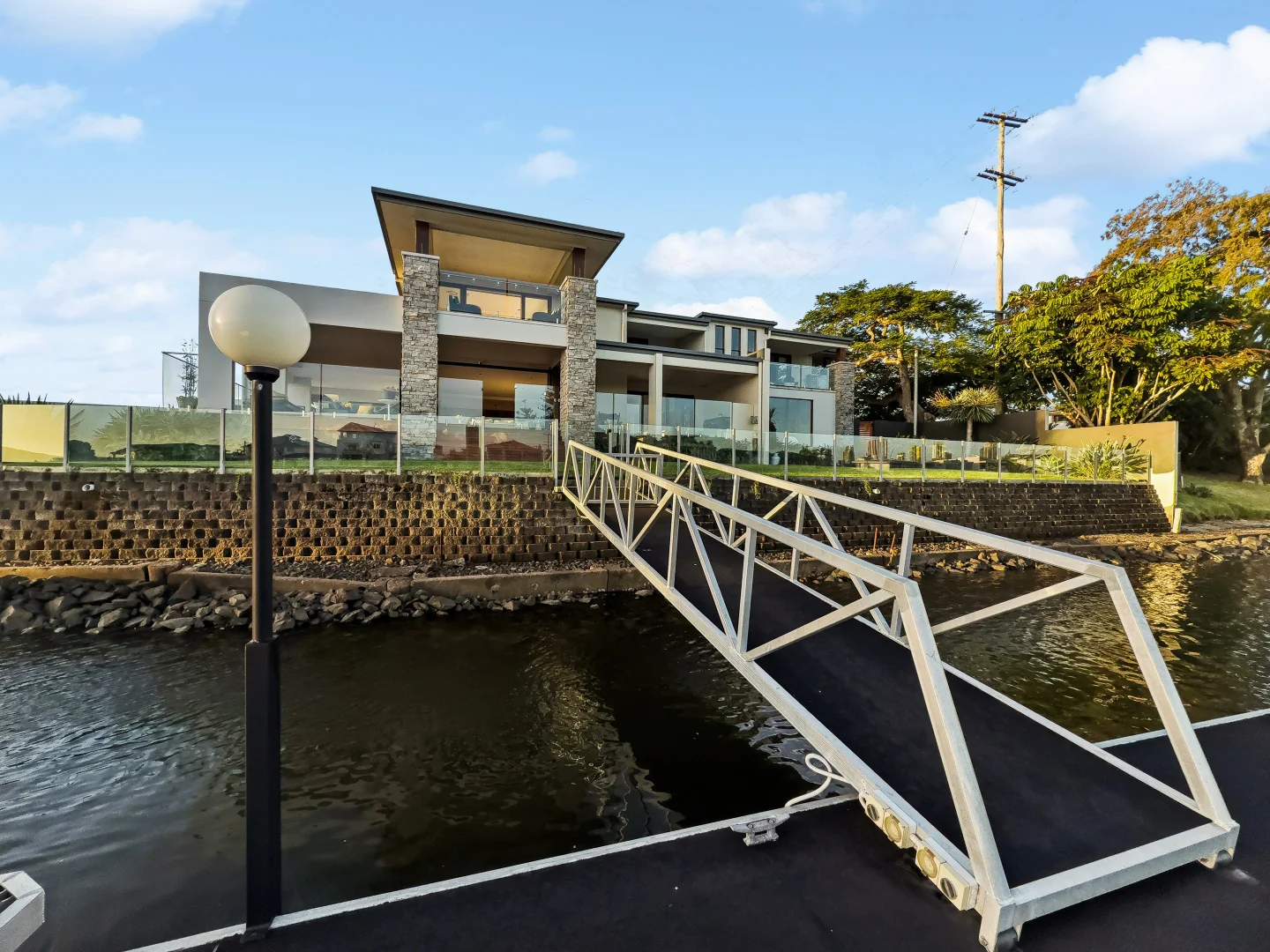 Additional image 43 of 23 Etna Street, Isle Of Capri QLD 4217