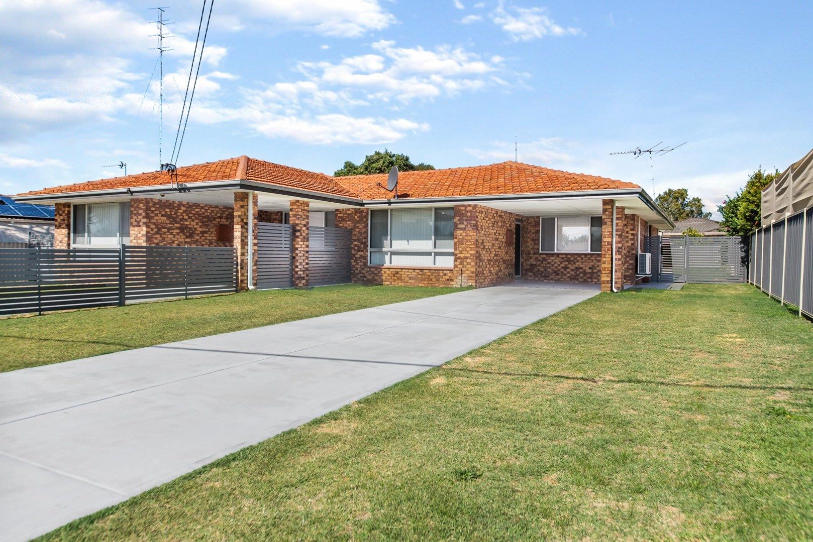 4 bedrooms Apartment / Unit / Flat in 19A College Row SOUTH BUNBURY WA, 6230