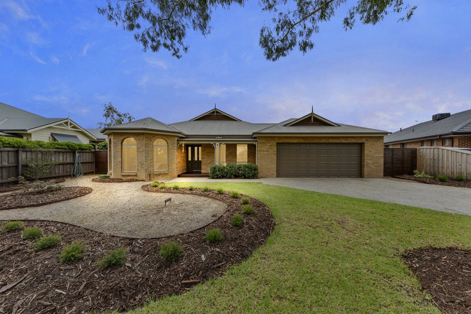 9 Dutton Place, Pakenham VIC 3810