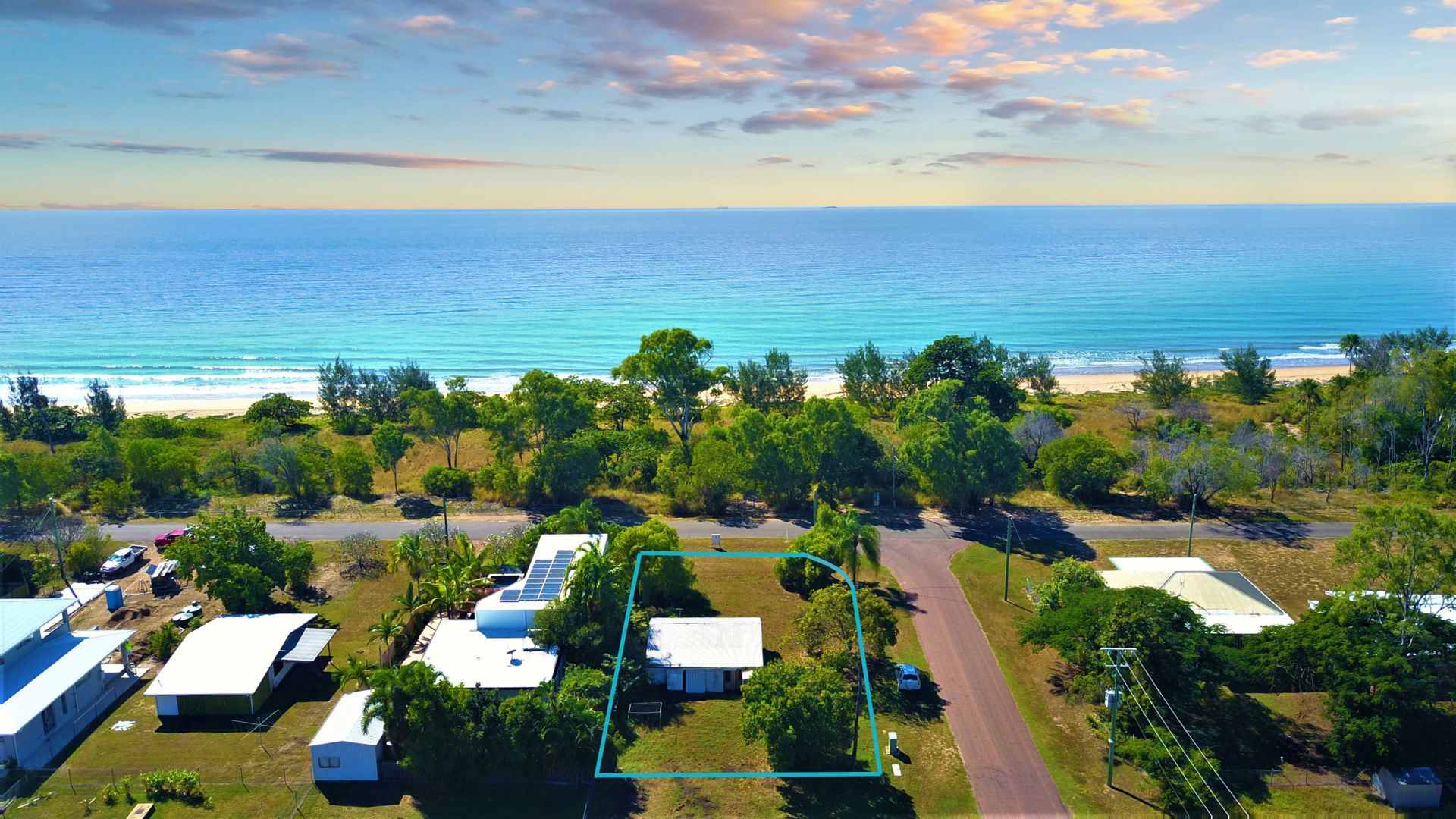 23 Esplanade, Balgal Beach QLD 4816, Image 1