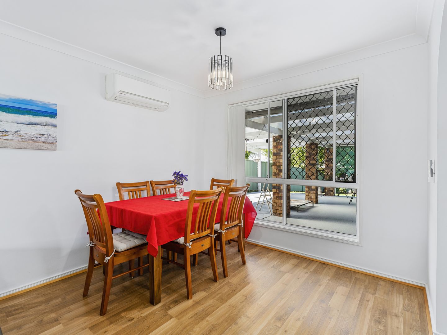 9 Footscray Court, Arundel QLD 4214, Image 2