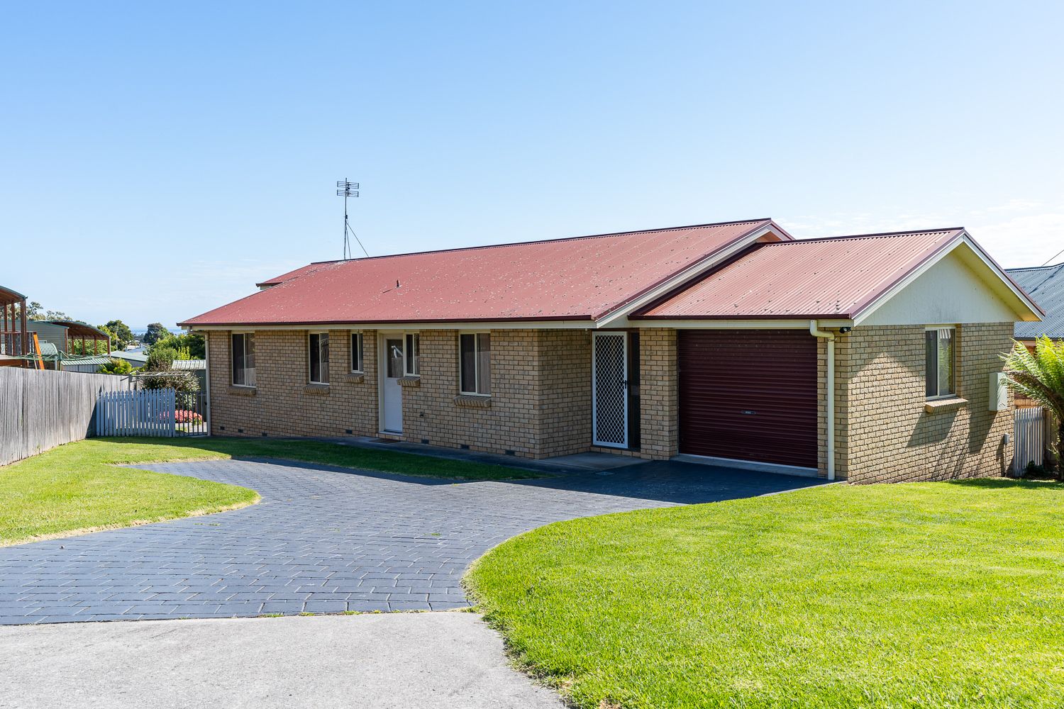 16 Thomas Street, Bridport TAS 7262, Image 2