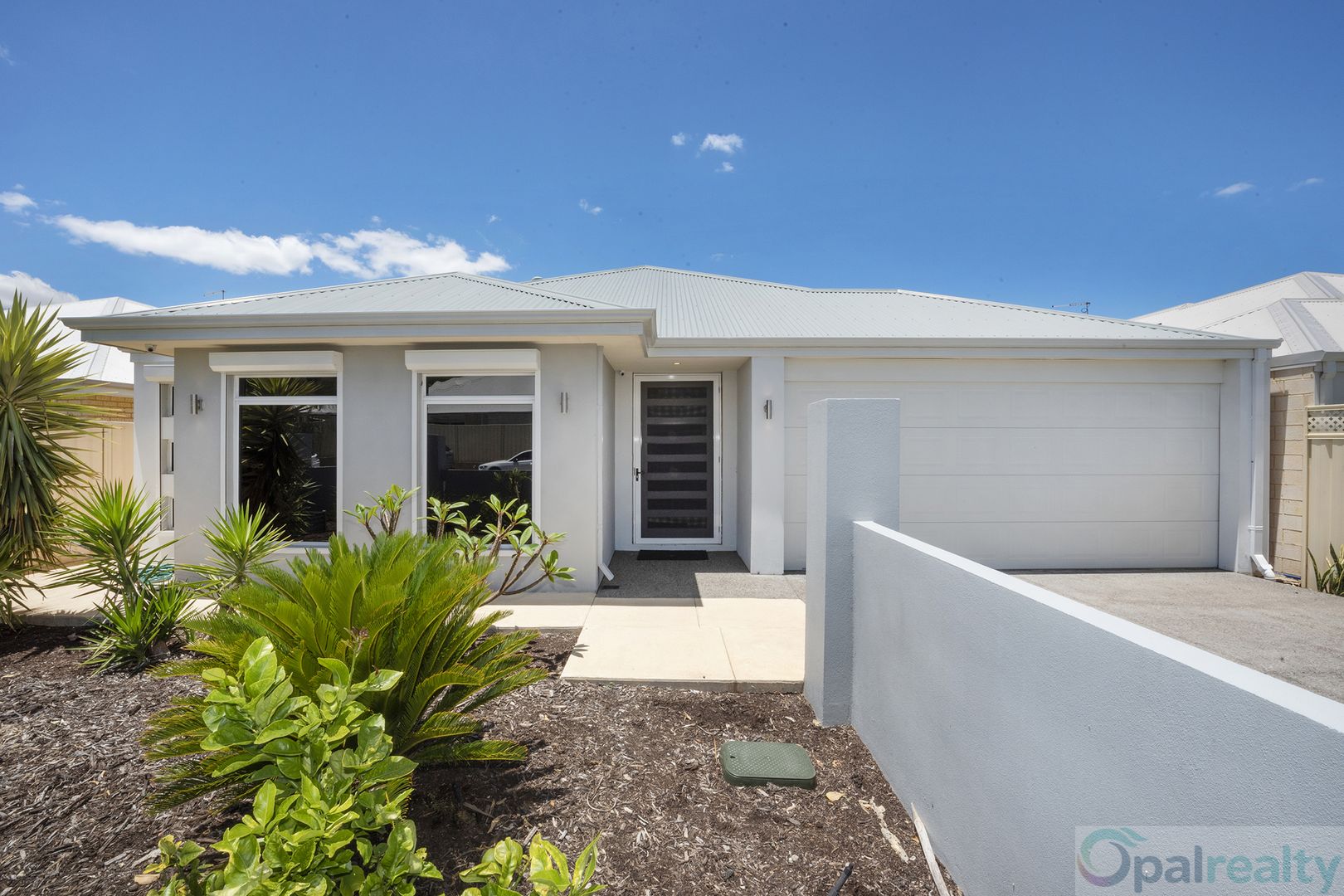 32 Arpenteur Turn, Madora Bay WA 6210, Image 1