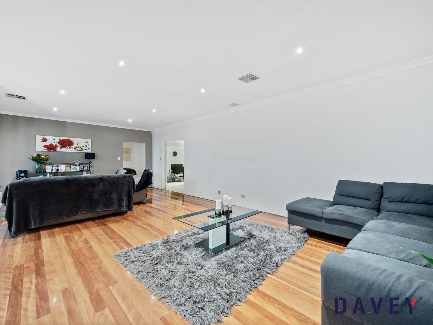 8 Goldsmith Way, Darch WA 6065, Image 2