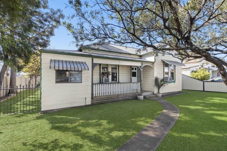 2 bedrooms House in 51 McArthur Street GUILDFORD NSW, 2161