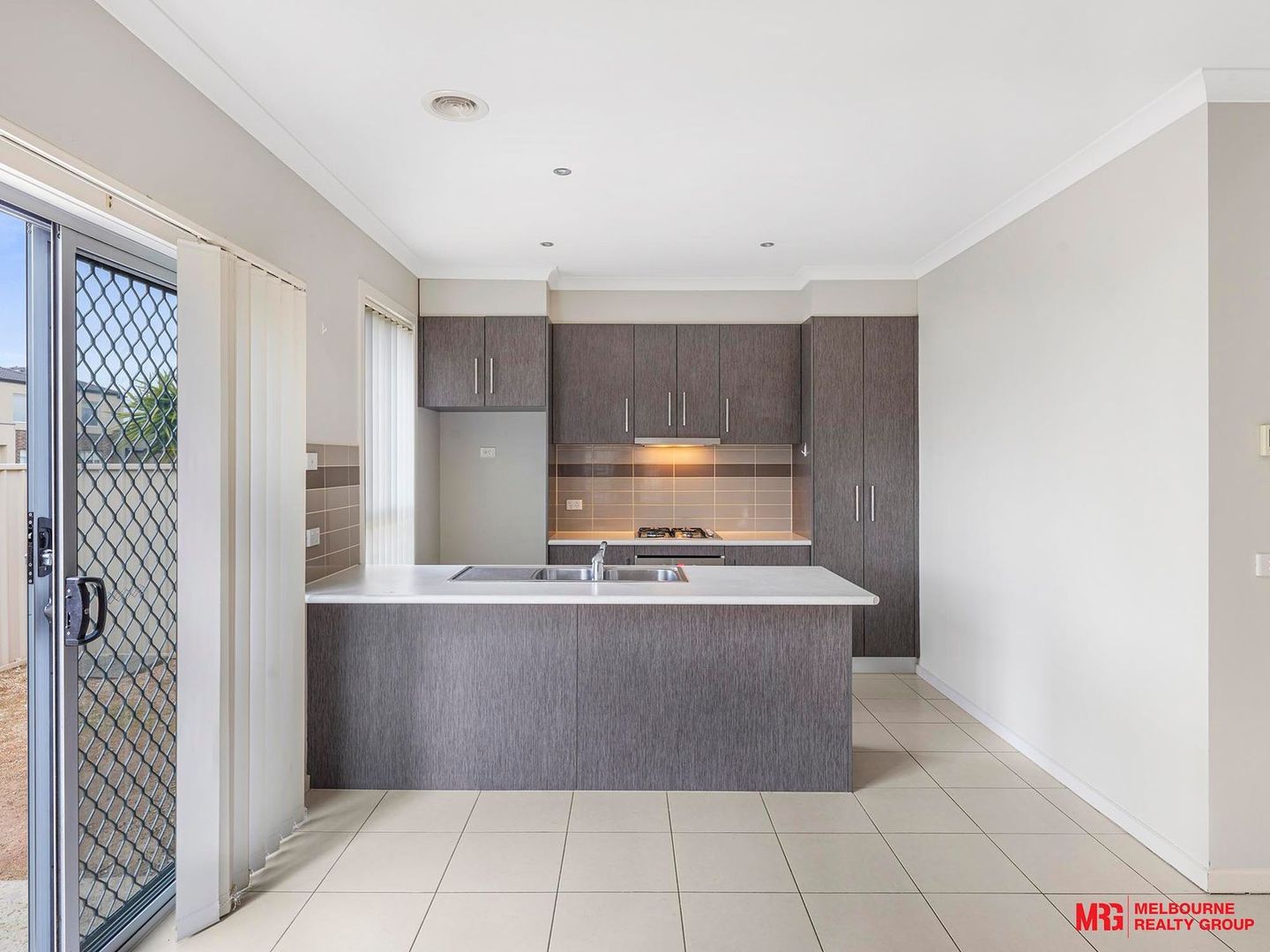 23 Lady Penrhyn Drive, Harkness VIC 3337, Image 2