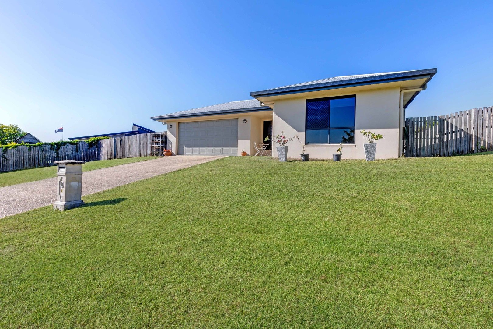 3 bedrooms House in 5 Lance Street BUCASIA QLD, 4750