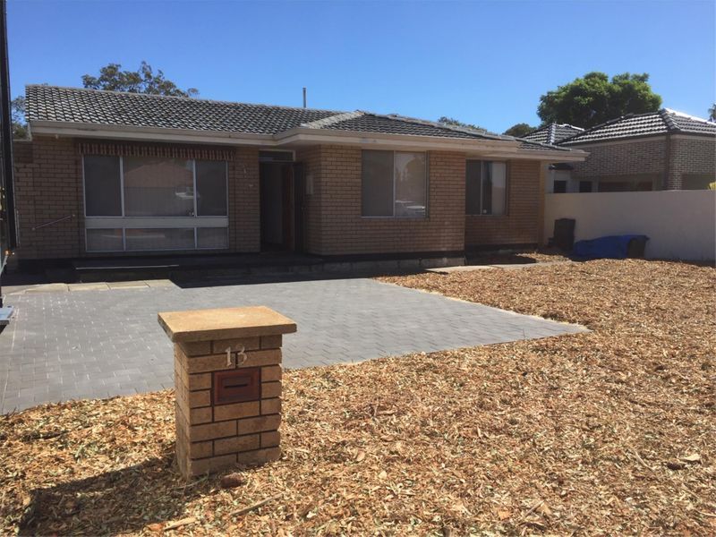 3 bedrooms House in 13 Sandleford Way MORLEY WA, 6062