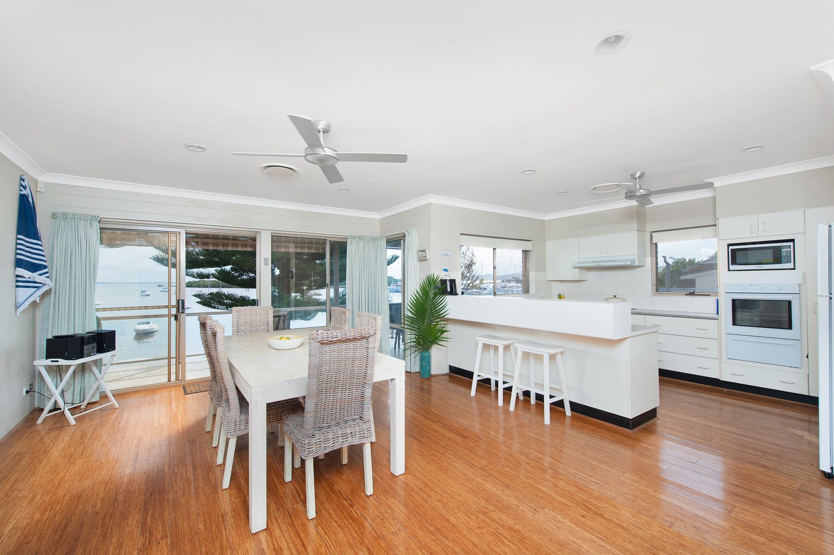 12 Sunset Boulevard, Soldiers Point NSW 2317, Image 2