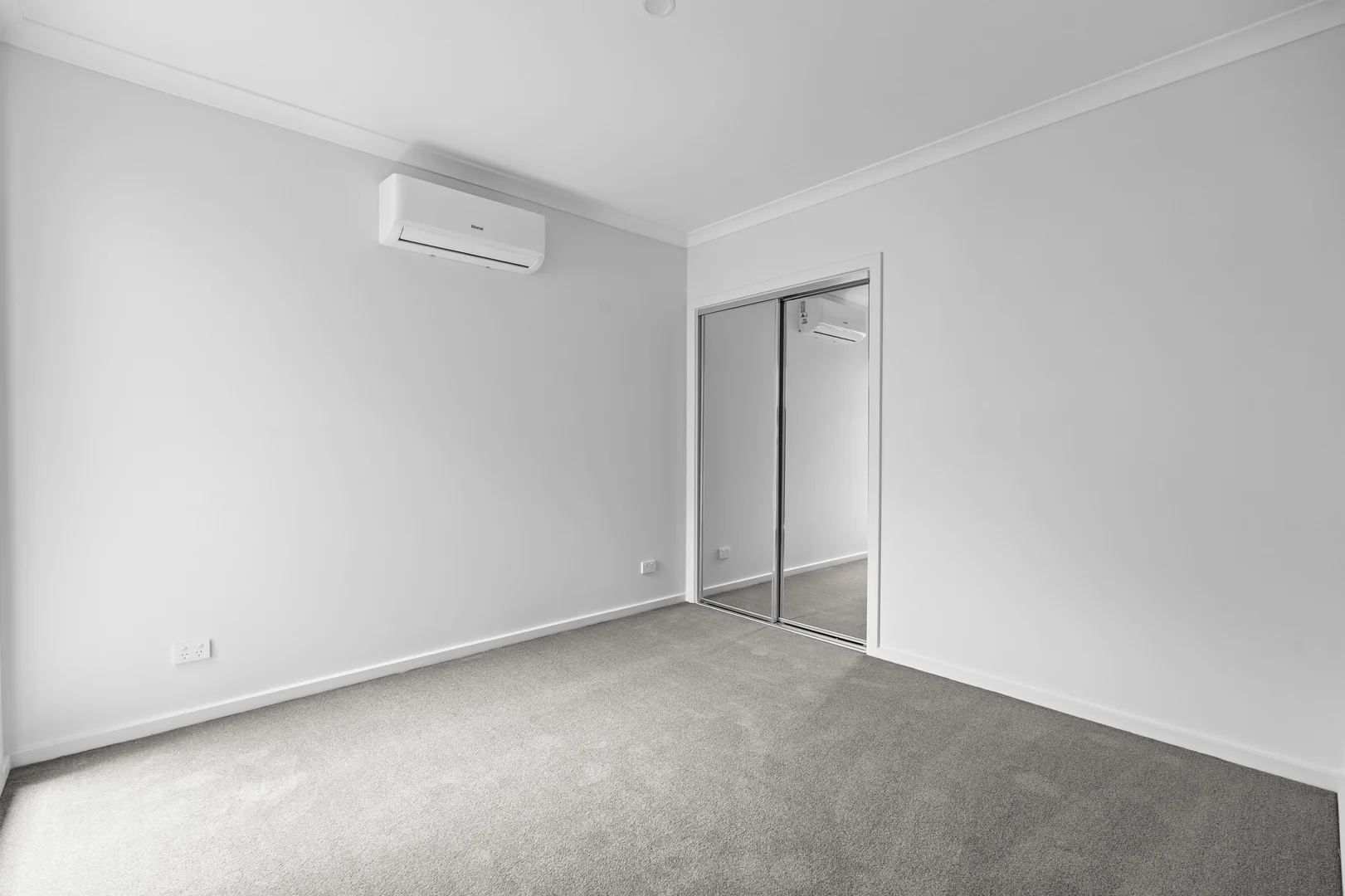 Additional image 13 of R1/6 PENSTONE CRESCENT, Lara VIC 3212