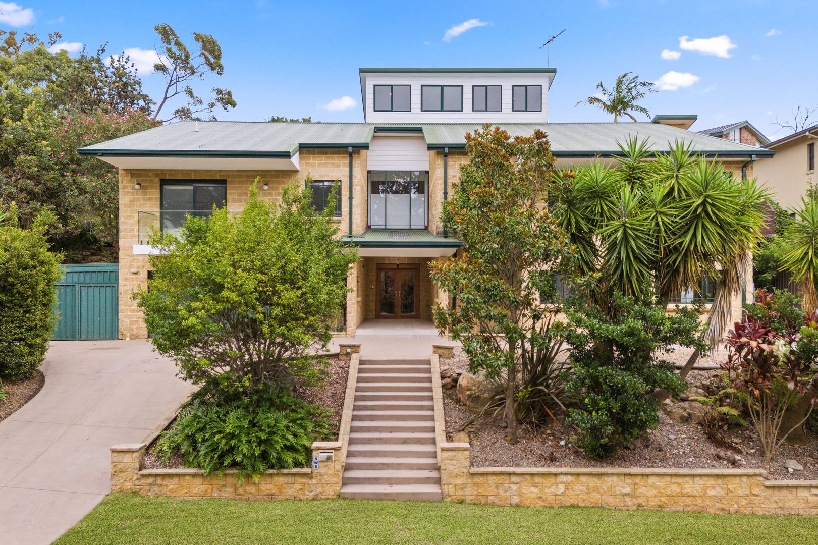 12 Jonquil Place, Alfords Point NSW 2234, Image 2