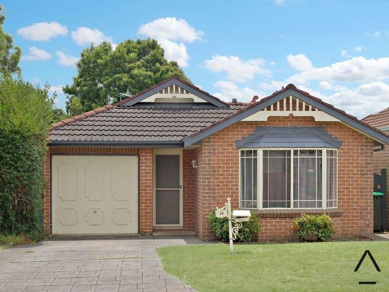 19 Trentham Park Court, Wattle Grove NSW 2173 House For Rent 700