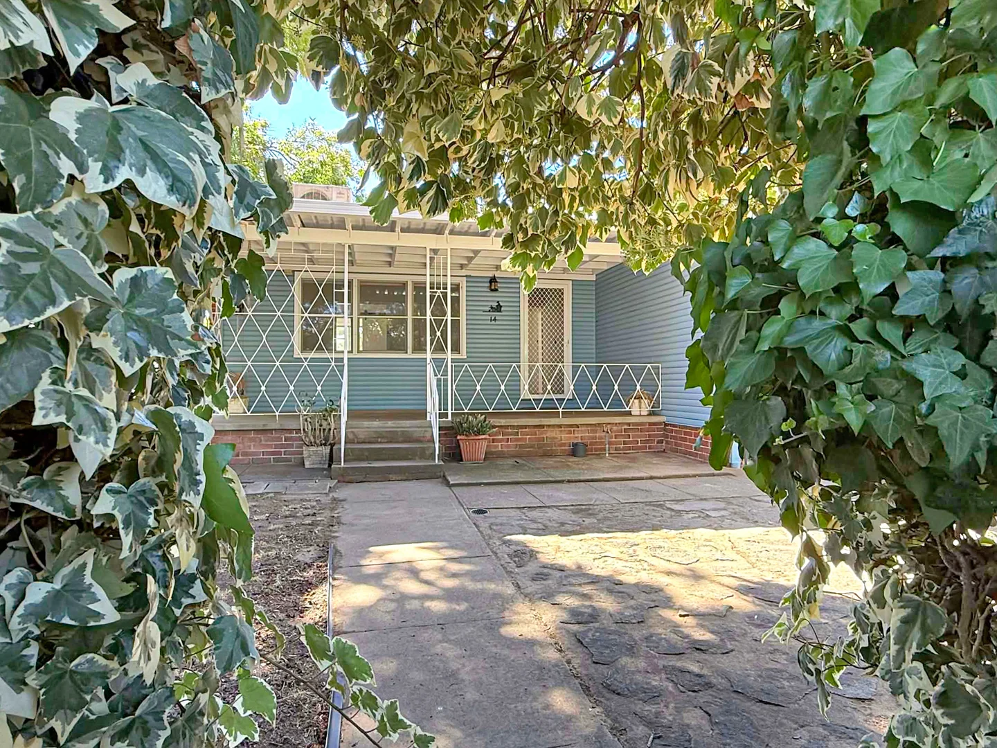 Additional image 2 of 14 Binalong Street, Young NSW 2594