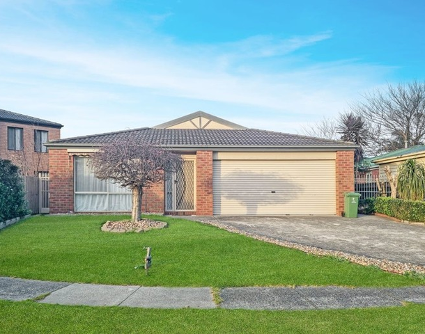 30 Mariner Close, Cranbourne North VIC 3977