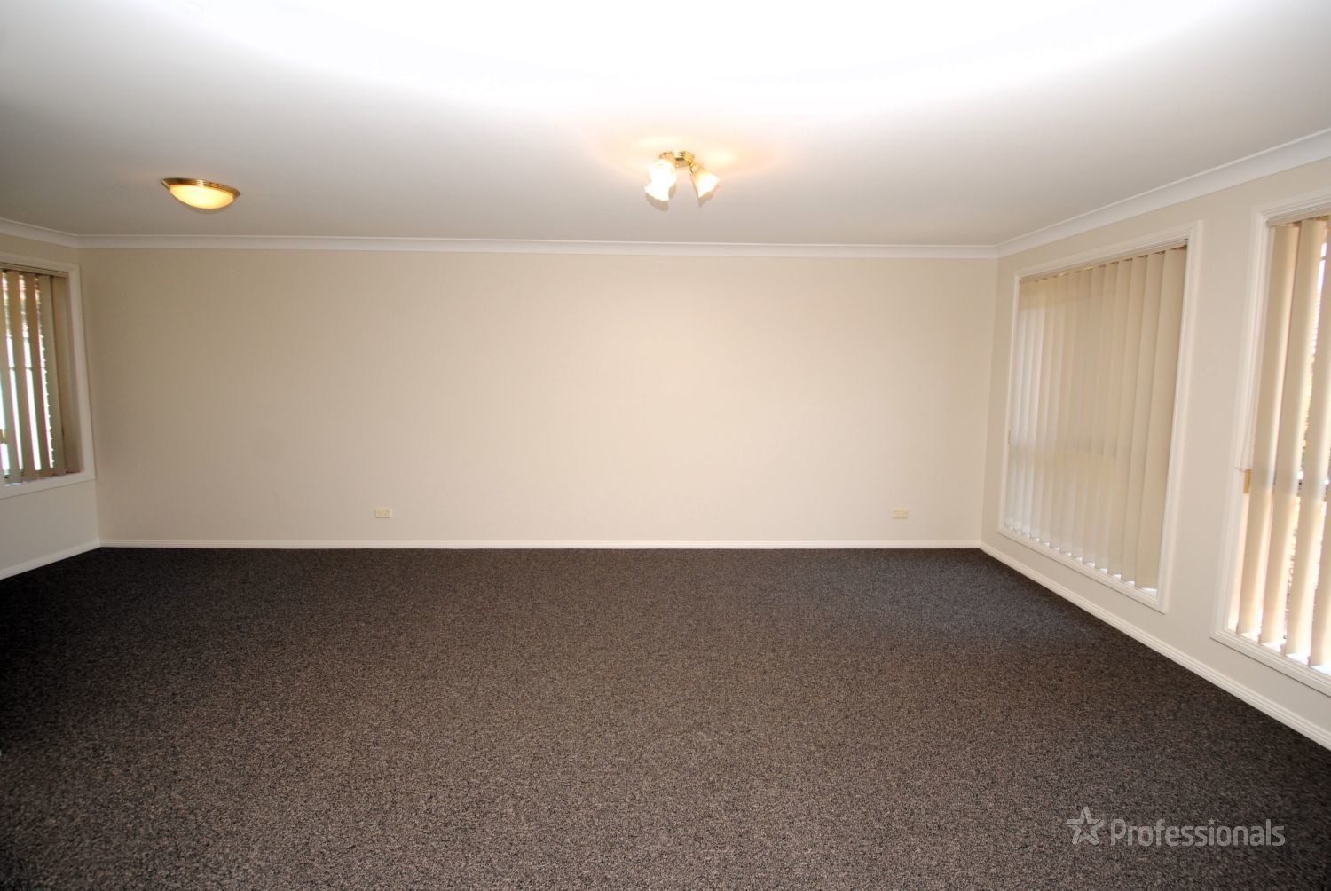 1/8 Longworth Street, Lithgow NSW 2790 House For Rent Domain