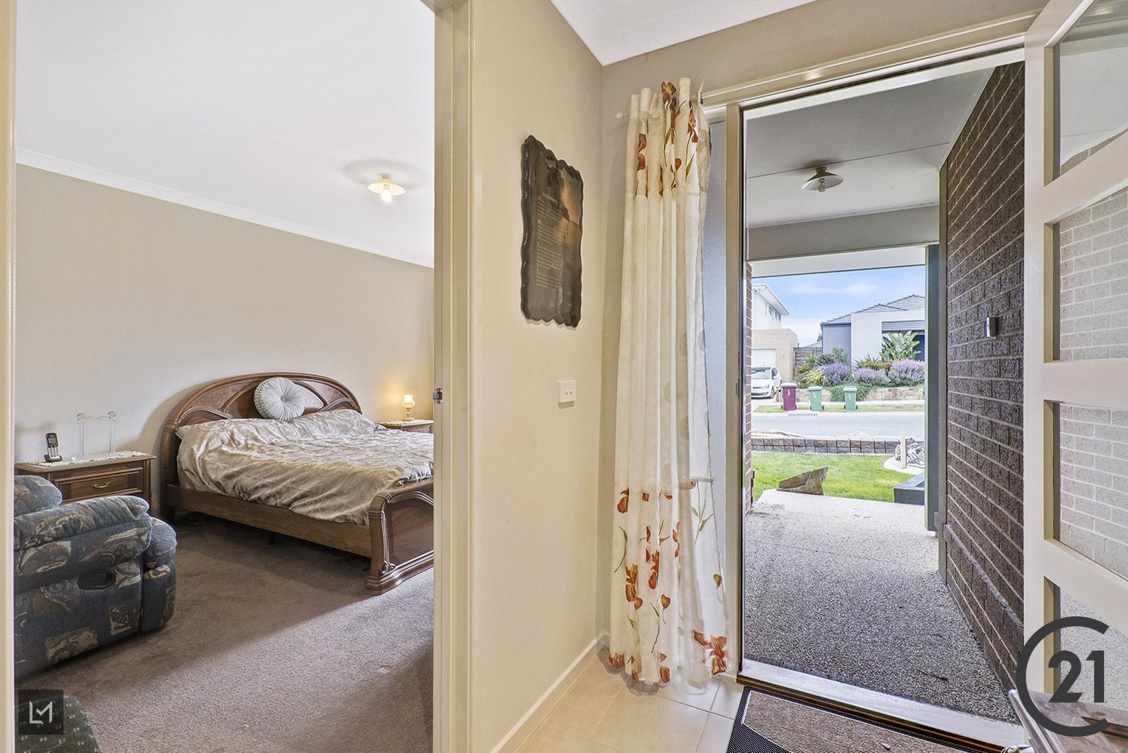 9 Anvil Way, Clyde North VIC 3978, Image 1