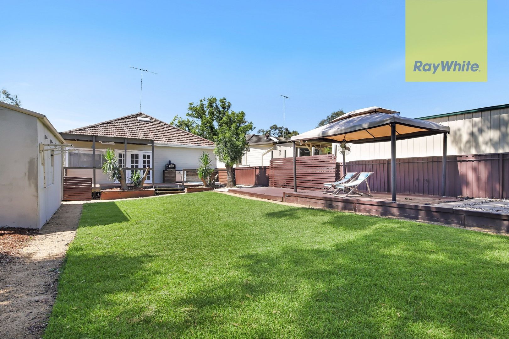 52 Orana Avenue, Seven Hills NSW 2147, Image 2