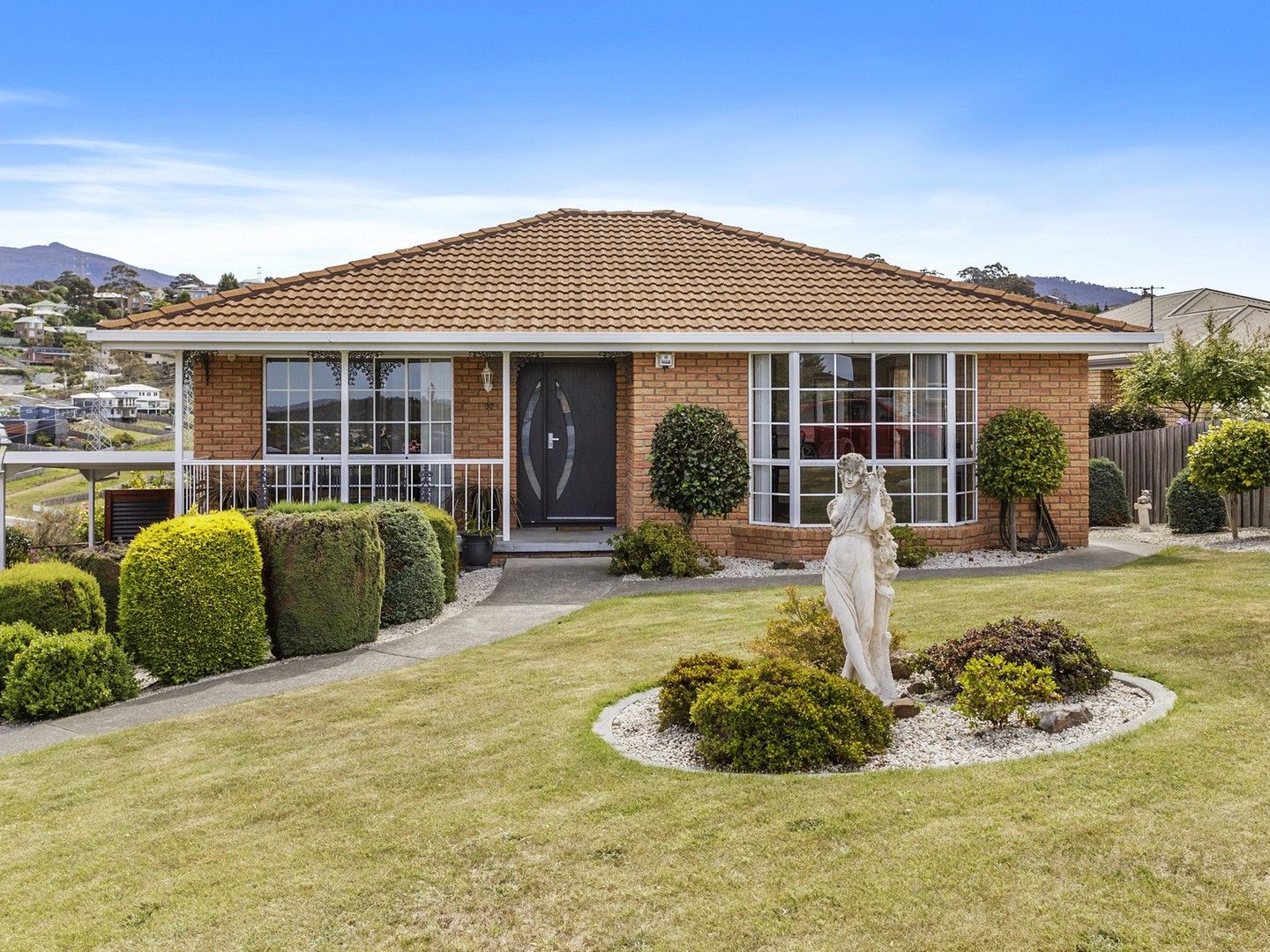 5 bedrooms House in 30 Sawyer Avenue WEST MOONAH TAS, 7009